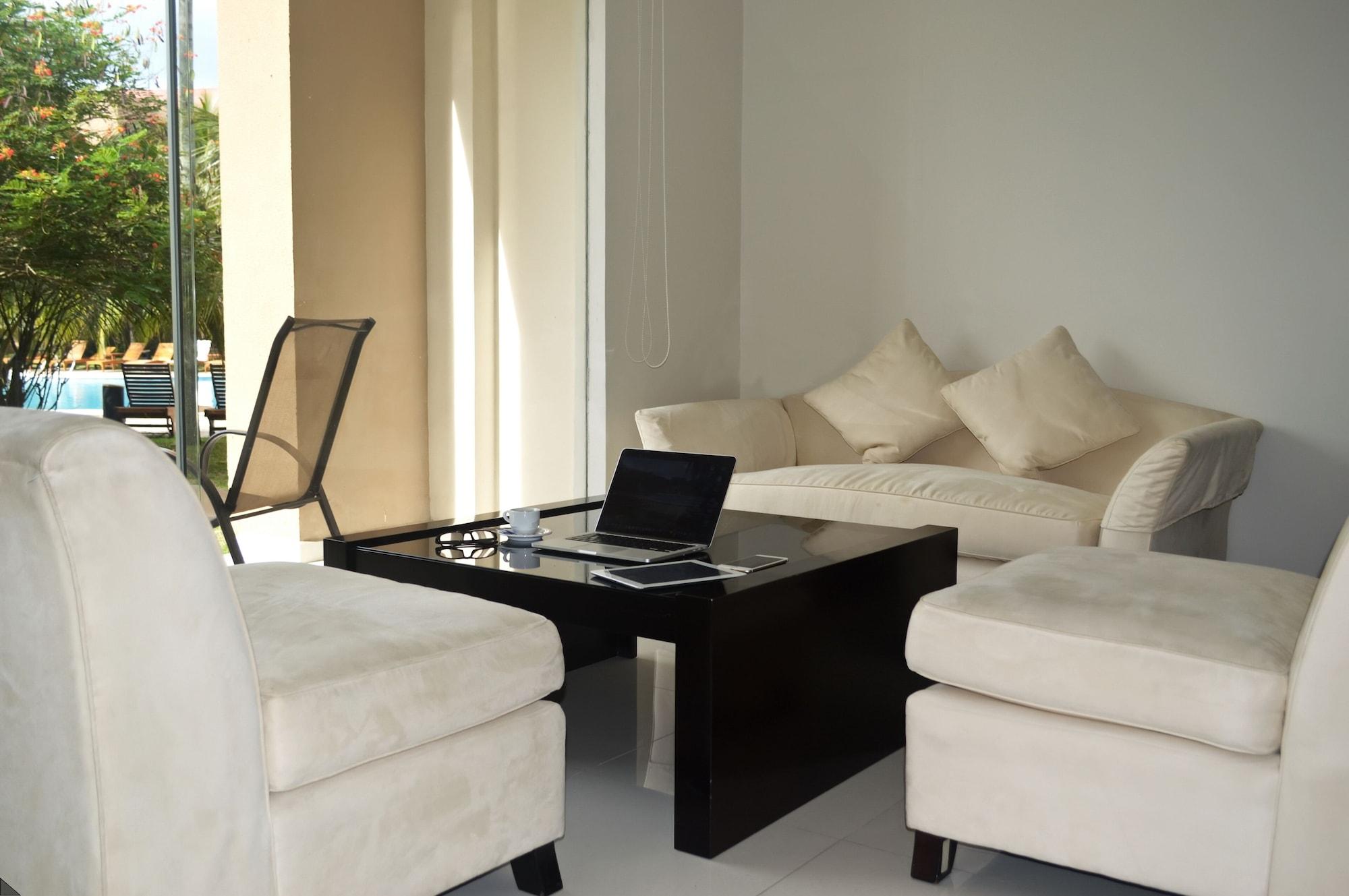 Warnes Sun Hotel מראה חיצוני תמונה
