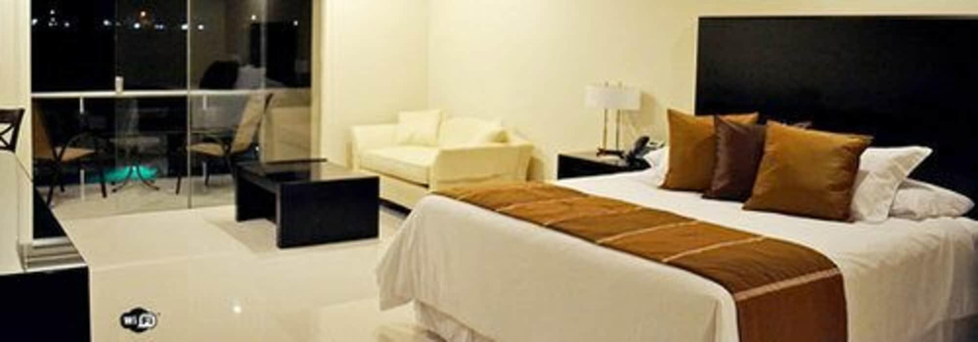Warnes Sun Hotel מראה חיצוני תמונה