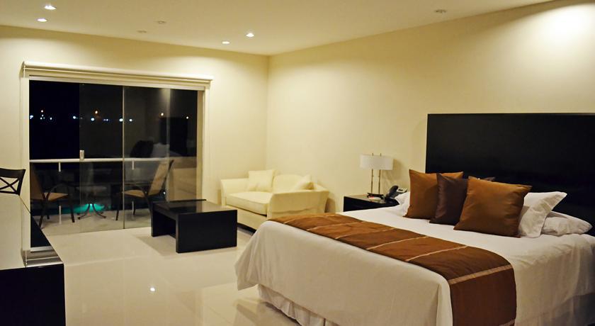 Warnes Sun Hotel מראה חיצוני תמונה