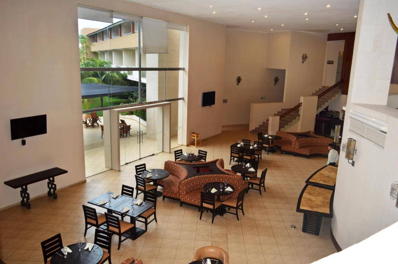 Warnes Sun Hotel מראה חיצוני תמונה